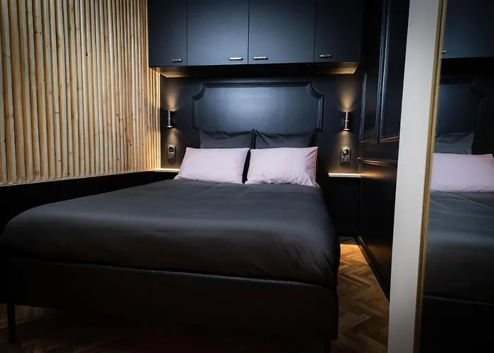 The Green Home - Quiet And Fully Equipped High-End Studio With Parking