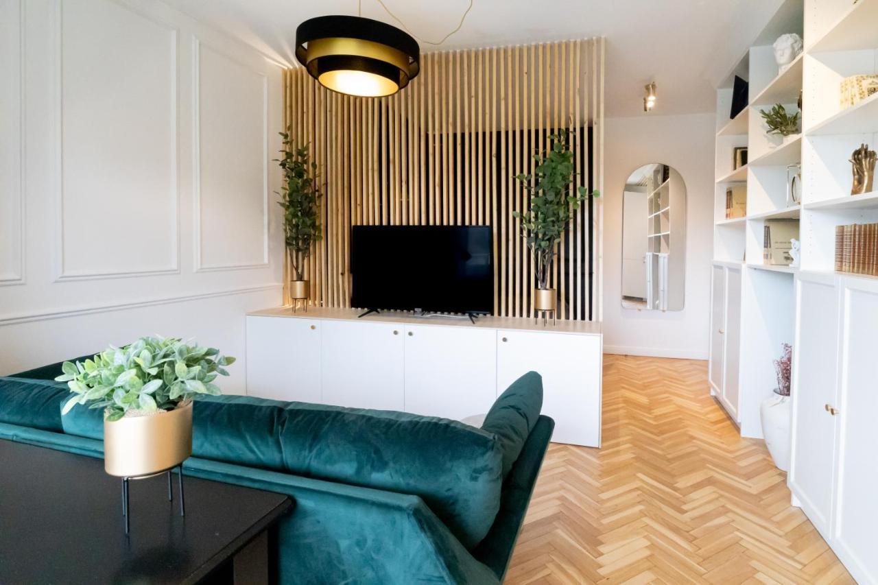 The - Quiet And Fully Equipped High-end With Parking Apartment *