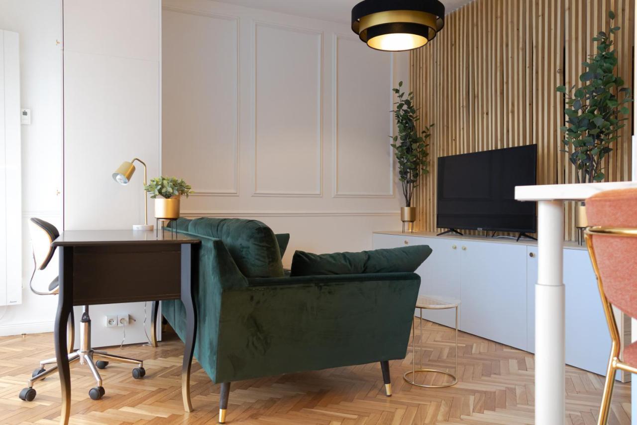 The - Quiet And Fully Equipped High-end With Parking Apartment *